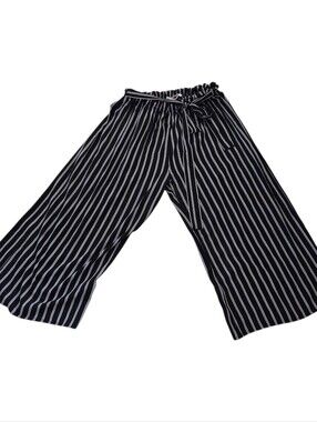 Mind Code black and white striped wide leg pants with elastic waistband, L. EUC.